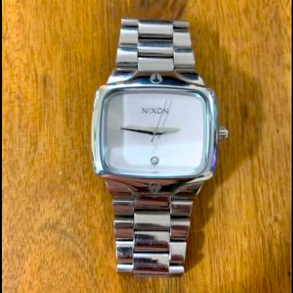 Nixon Watch